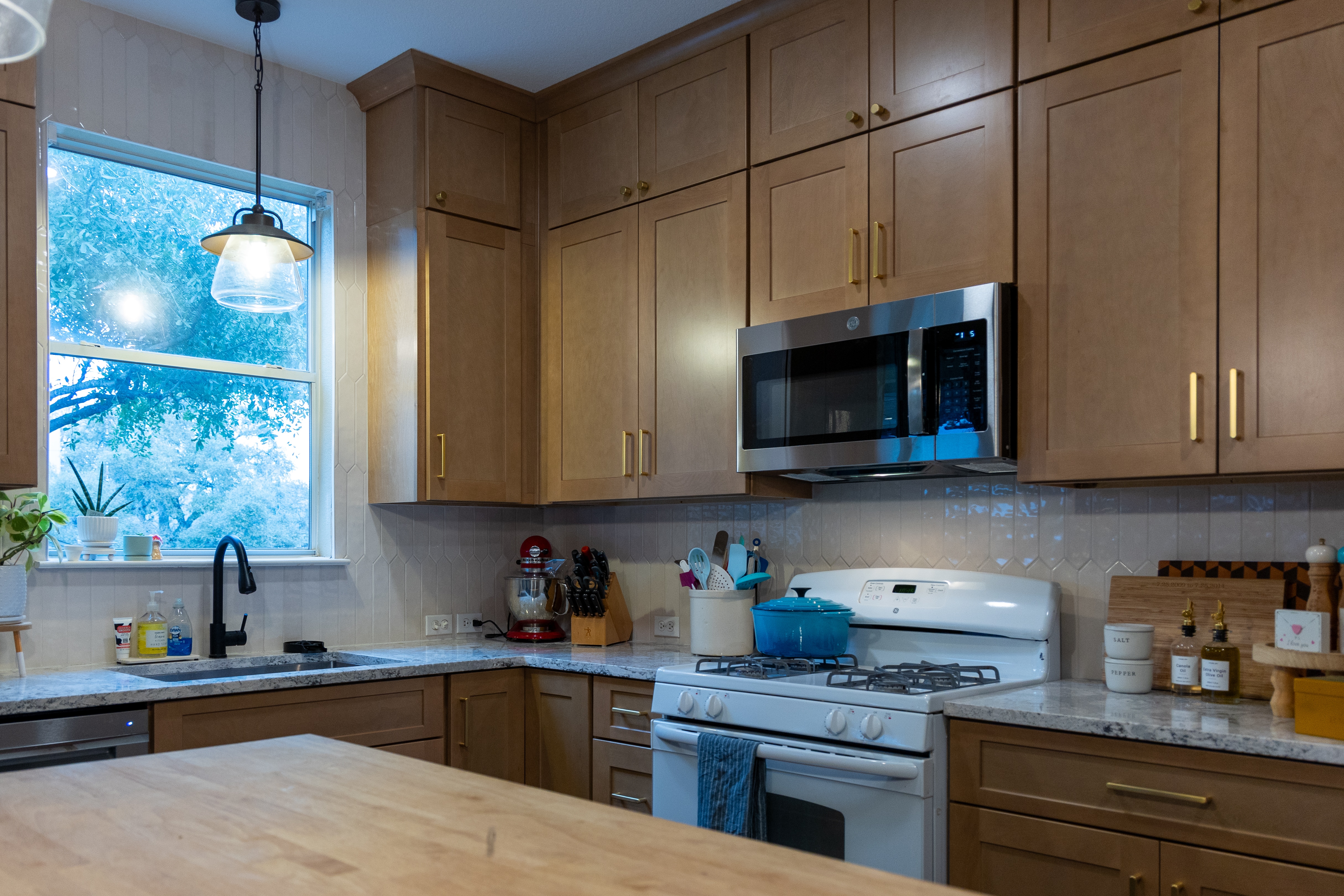 Kitchen Remodel In Leander -Cabinets -After